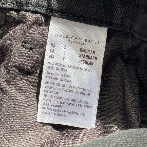American Eagle high rise stretch black mom jean - Picture 6 of 7